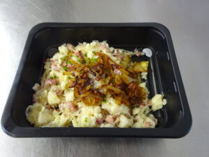 Halušky se zelím a uzeným masem