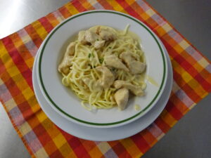 Kuřecí kousky ve smetanové omáčce - Obrázek 2